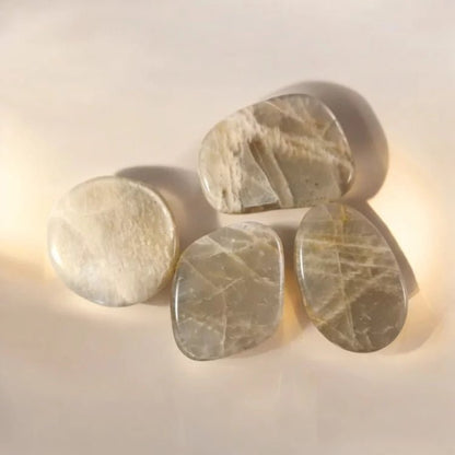 Galet Pierre de Lune - Je Rayonne